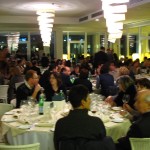 Un momento della cena, 150 etichette in degustazione