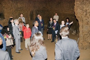 Le delegazioni straniere visitano le grotte Caetani
