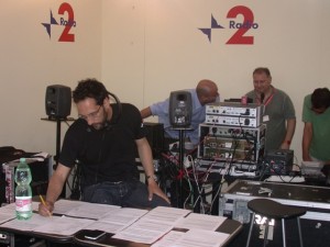 Federico Quaranta al lavoro per Radio2